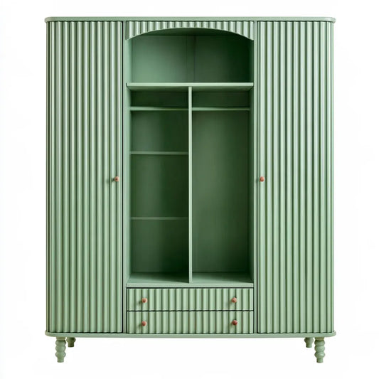 Armoire verte à portes cannelées et niche centrale arquée